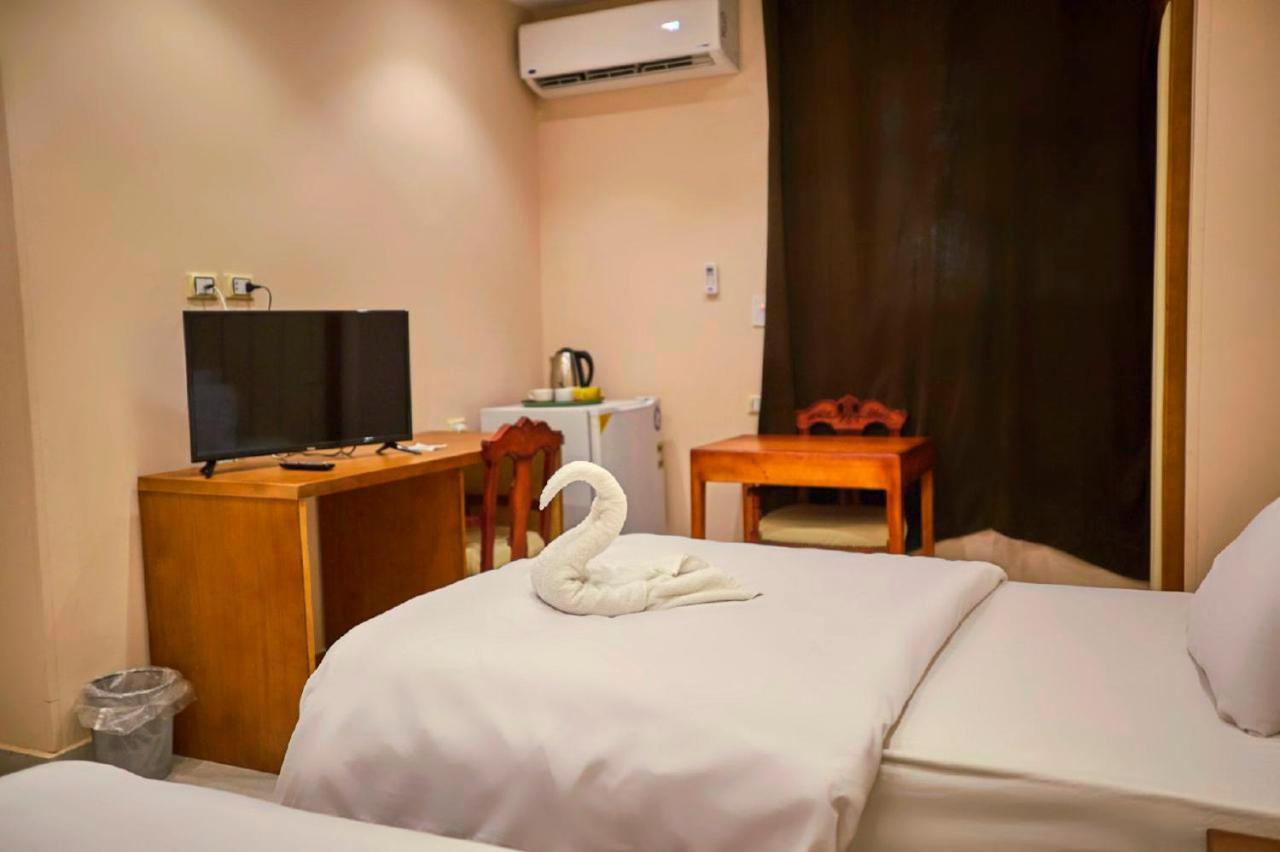 Grand Golden Pyramids View Hotel Kafrat al Jabal ภายนอก รูปภาพ