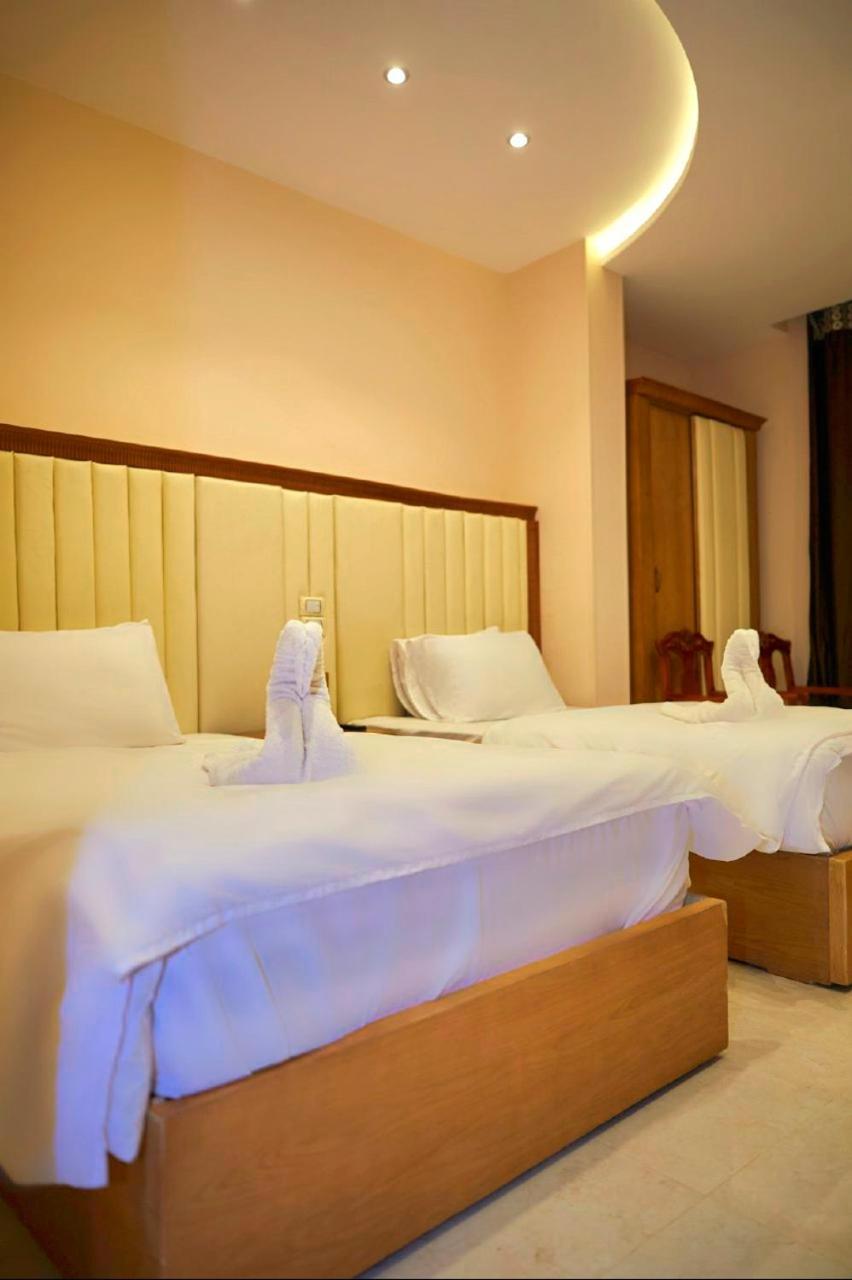 Grand Golden Pyramids View Hotel Kafrat al Jabal ภายนอก รูปภาพ