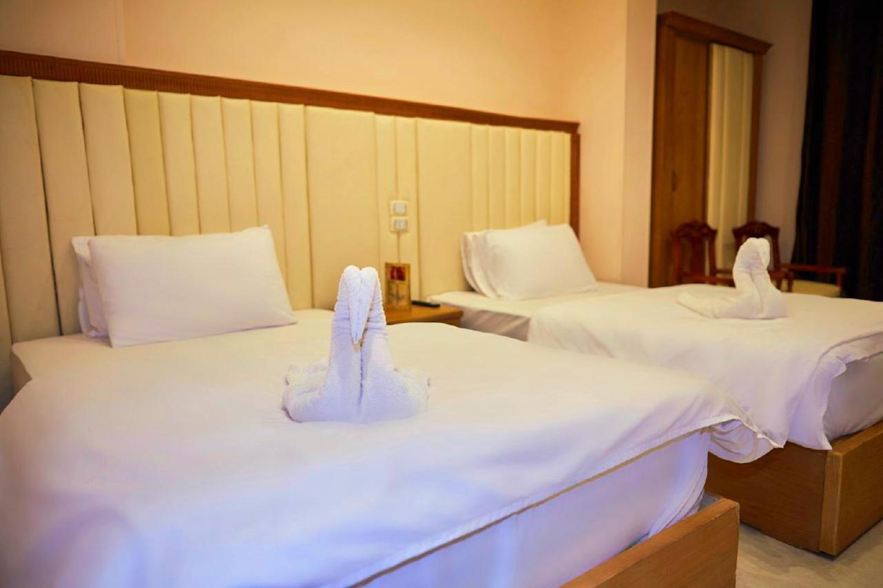 Grand Golden Pyramids View Hotel Kafrat al Jabal ภายนอก รูปภาพ